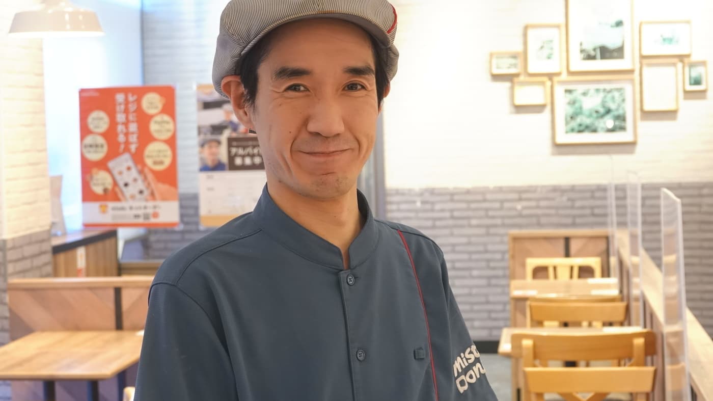 アジアルミスタドーナツ先輩社員