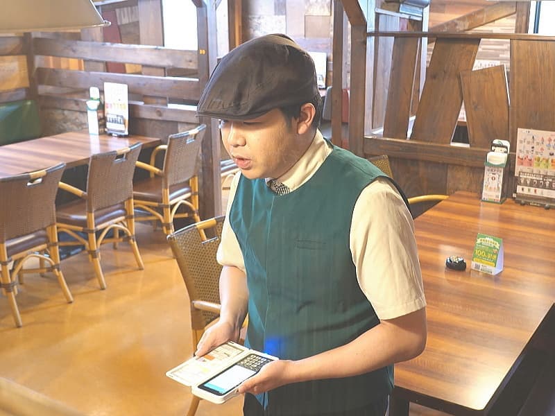 びっくりドンキー先輩社員