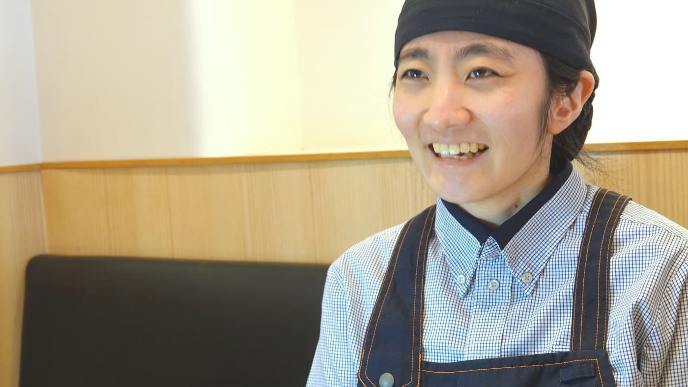 アジアル大戸屋ごはん処先輩社員