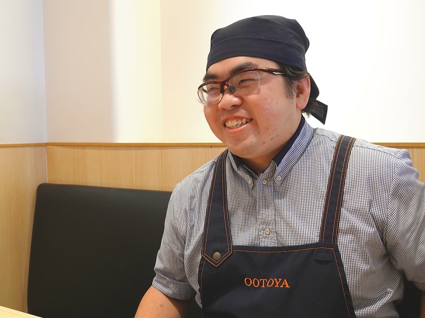 アジアル大戸屋ごはん処先輩社員