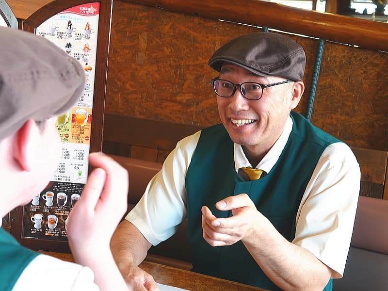 びっくりドンキー先輩社員