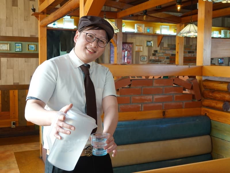 びっくりドンキー先輩社員