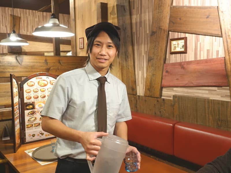 びっくりドンキー先輩社員