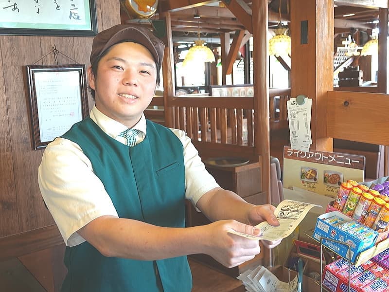 びっくりドンキー先輩社員