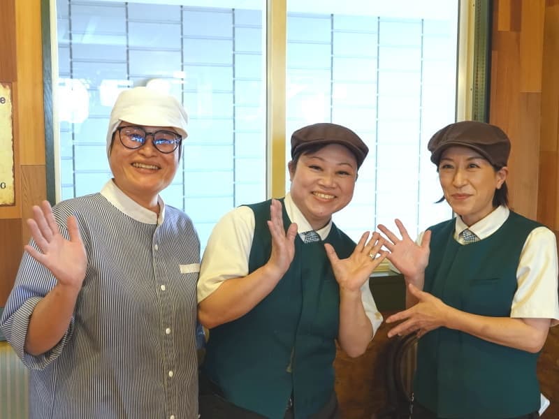 びっくりドンキー先輩社員