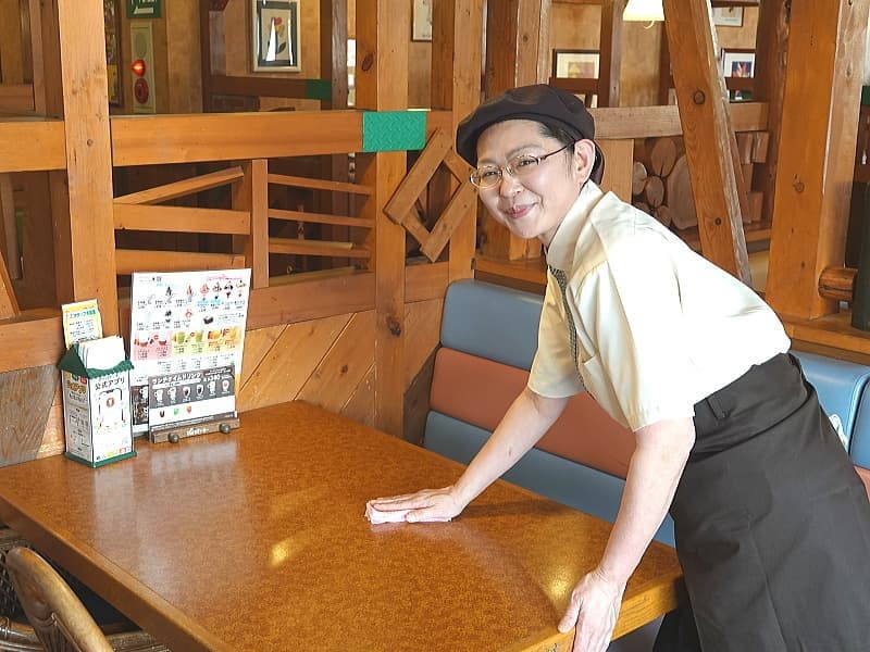 びっくりドンキー先輩社員